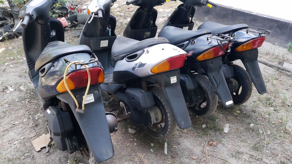 Пластик, бочини Suzuki let's 2 запчастини