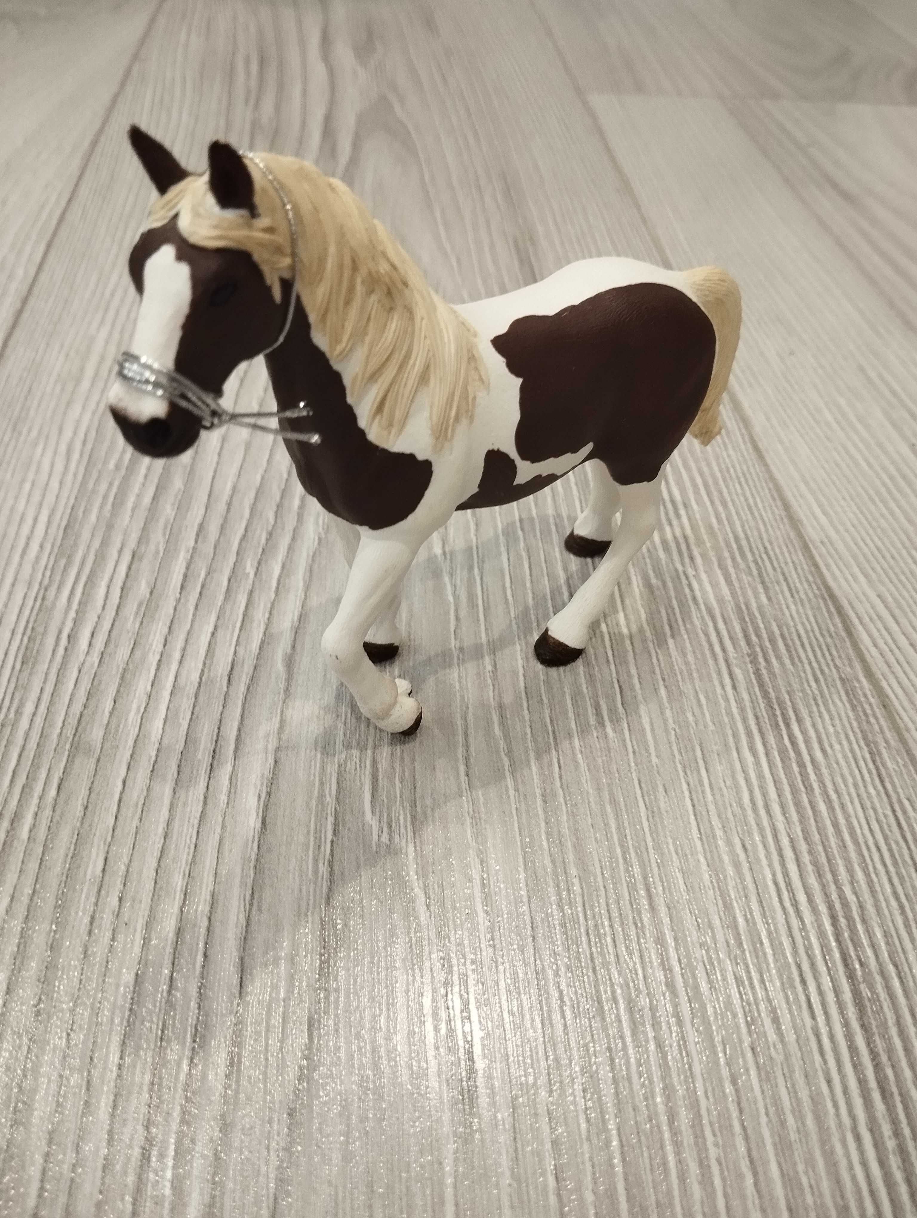 kolekcja koni schleich 8 szt