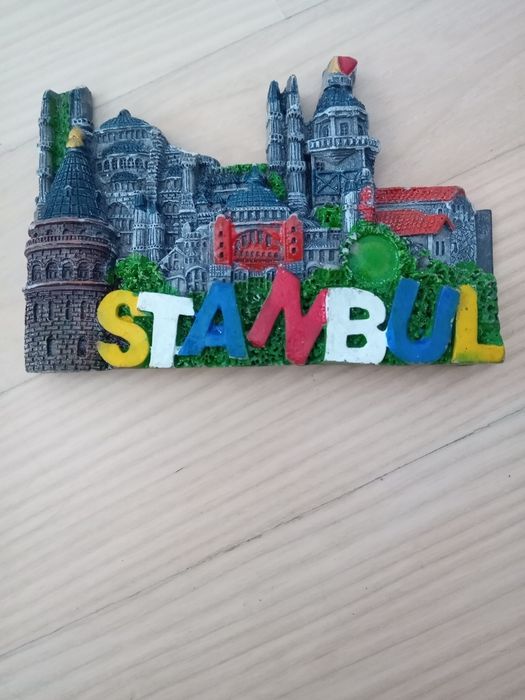 Duży ciężki magnes na lodówkę