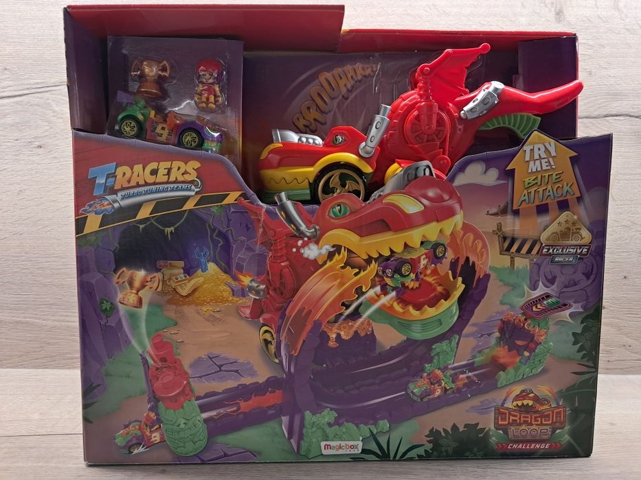 Tor wyścigowy z wyrzutnią