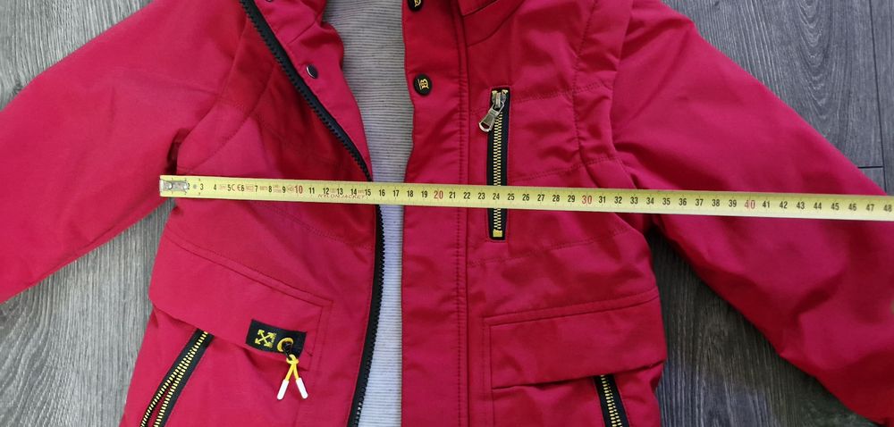 Куртка демісезонна на 3 роки