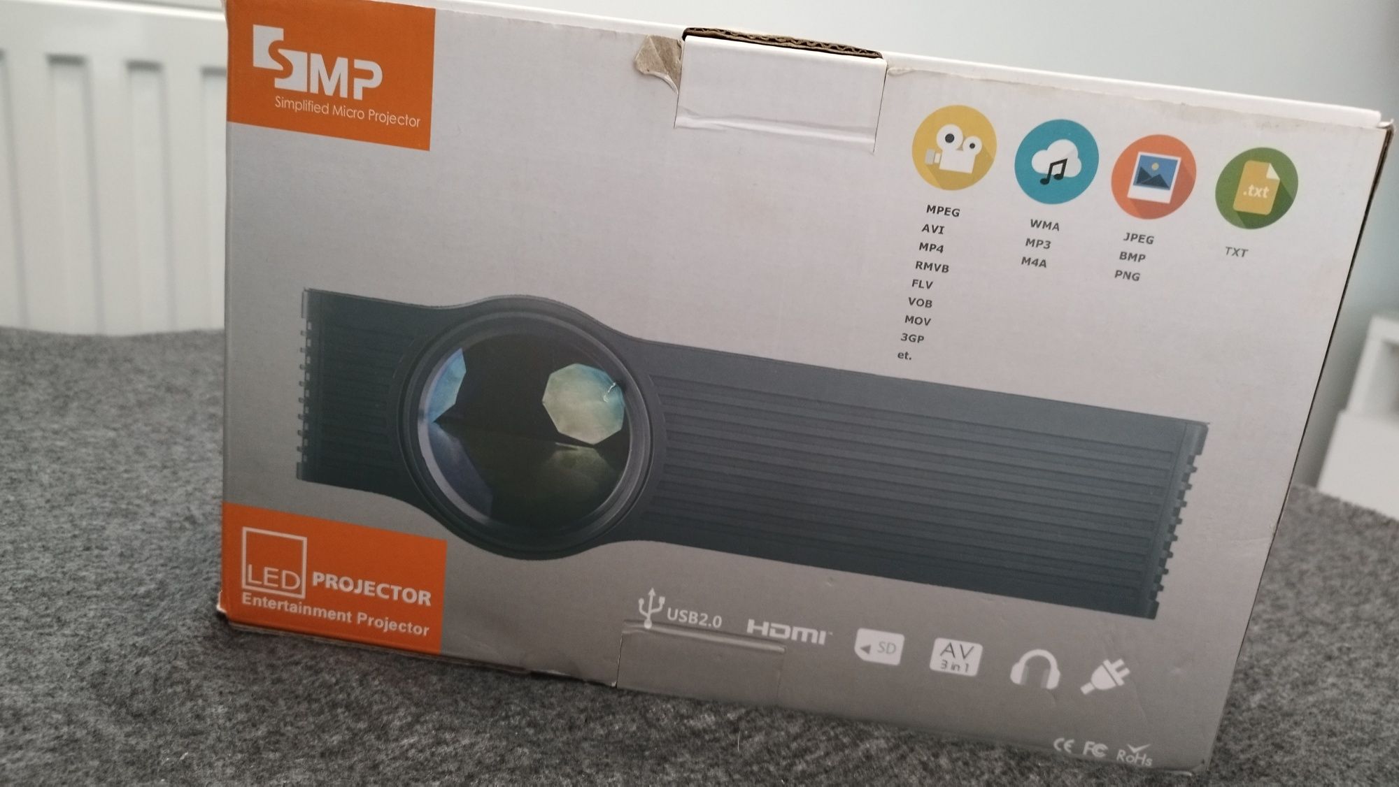 Mini projektor LED home cinema