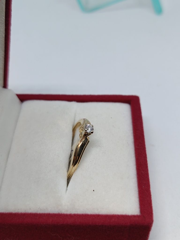 Złoty pierścionek z brylantem złoto 585 rozmiar 14