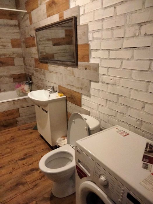 Здам кімнату на підселення в центрі міста для дівчат.