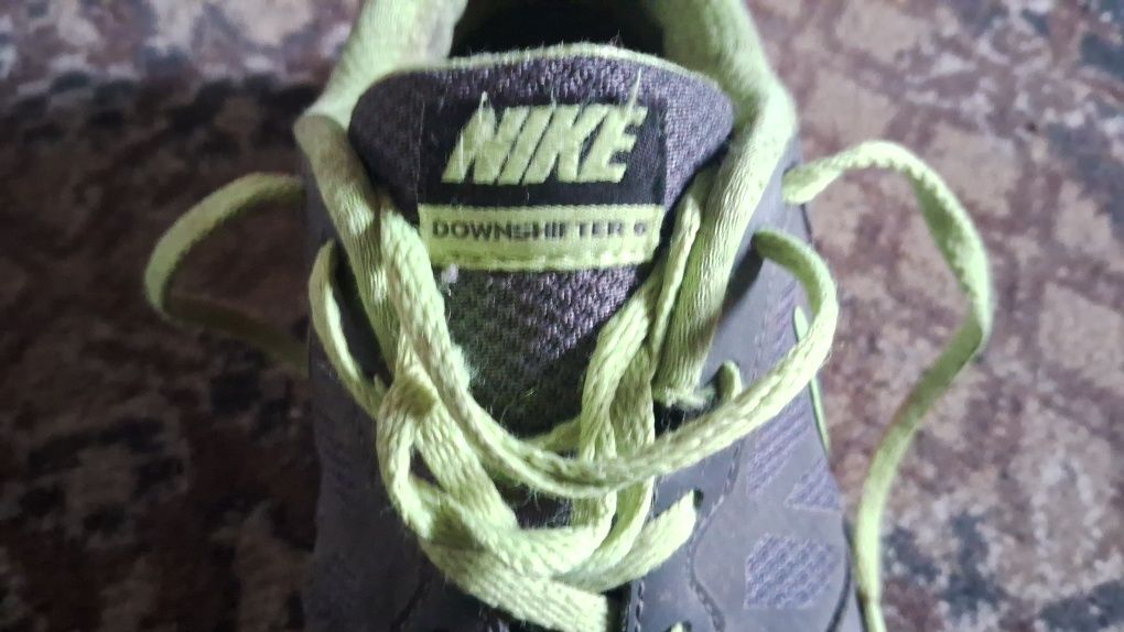 Беговые кроссовки Nike Downshifter 6 44 размер 28см