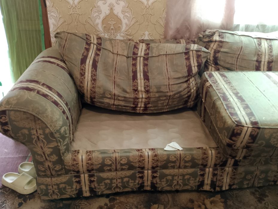 Продам диван б\у