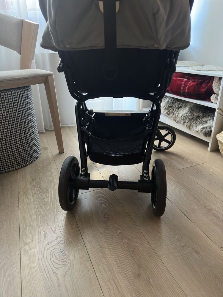 Wózek  samolotowy spacerowy Cybex Eesy S+ 2