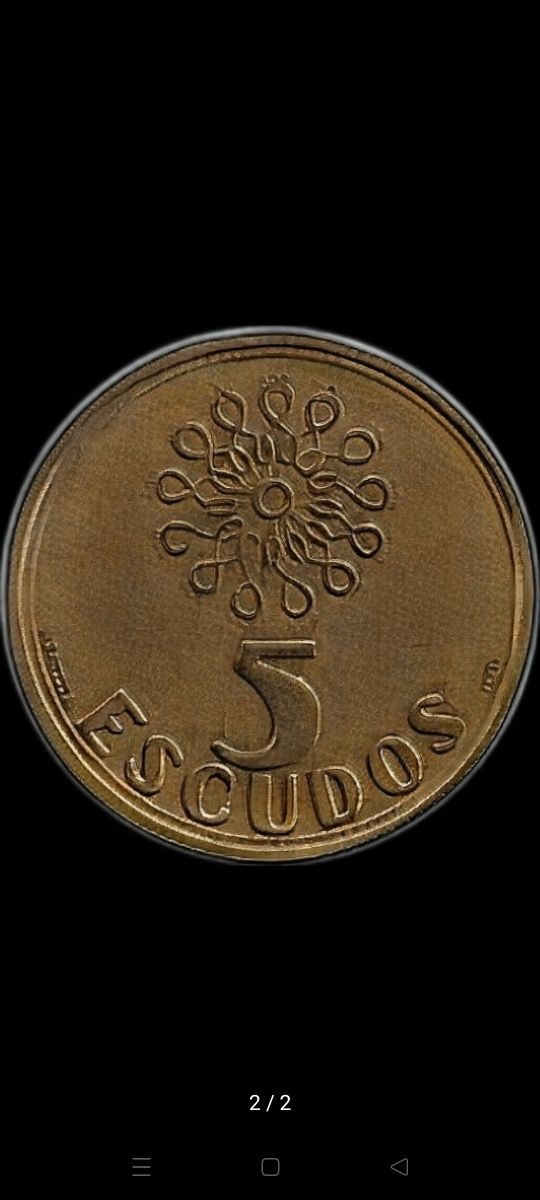 Moeda 5 escudos Anos: 1986,87 e 1989 a 2000