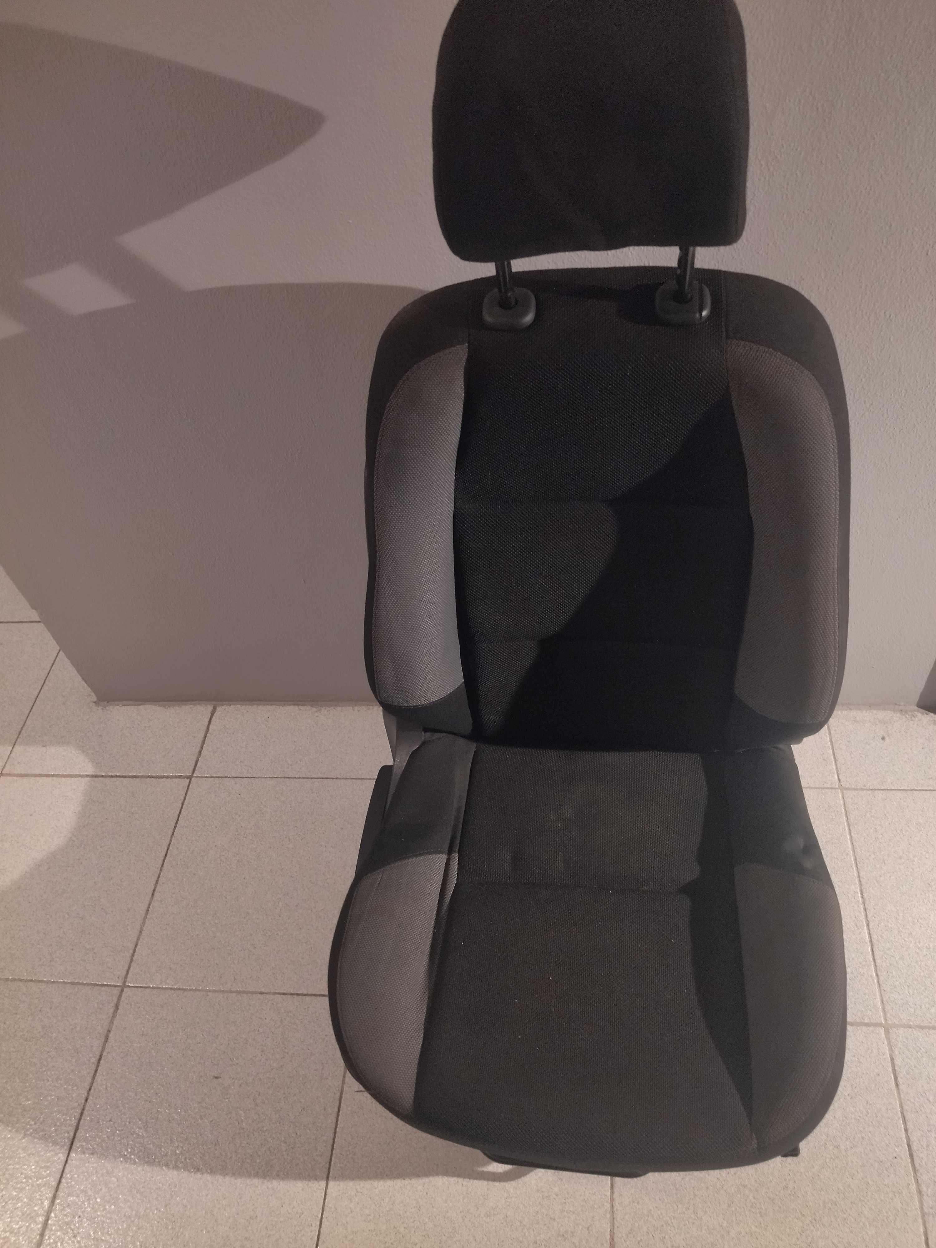 Banco PEUGEOT 207