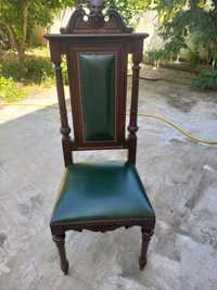Cadeira vintage em madeira maçiça e pele