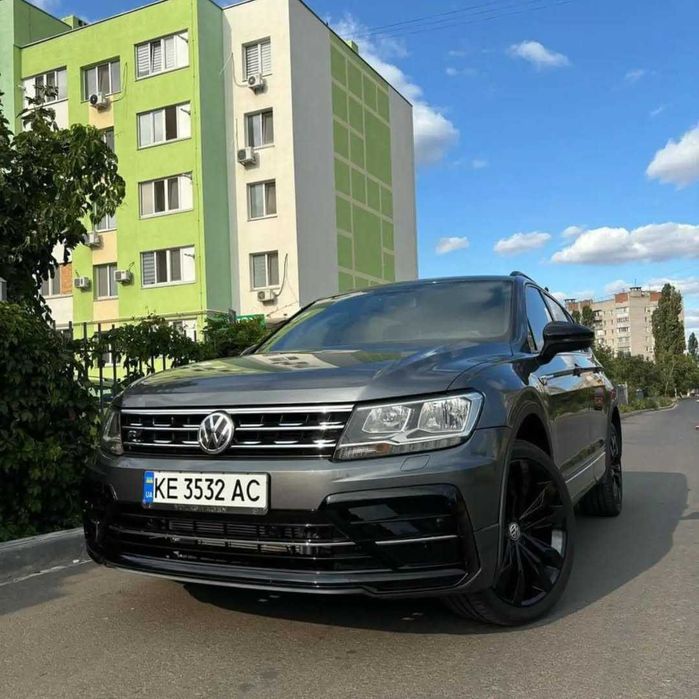 2020 Volkswagen Tiguan R-Line