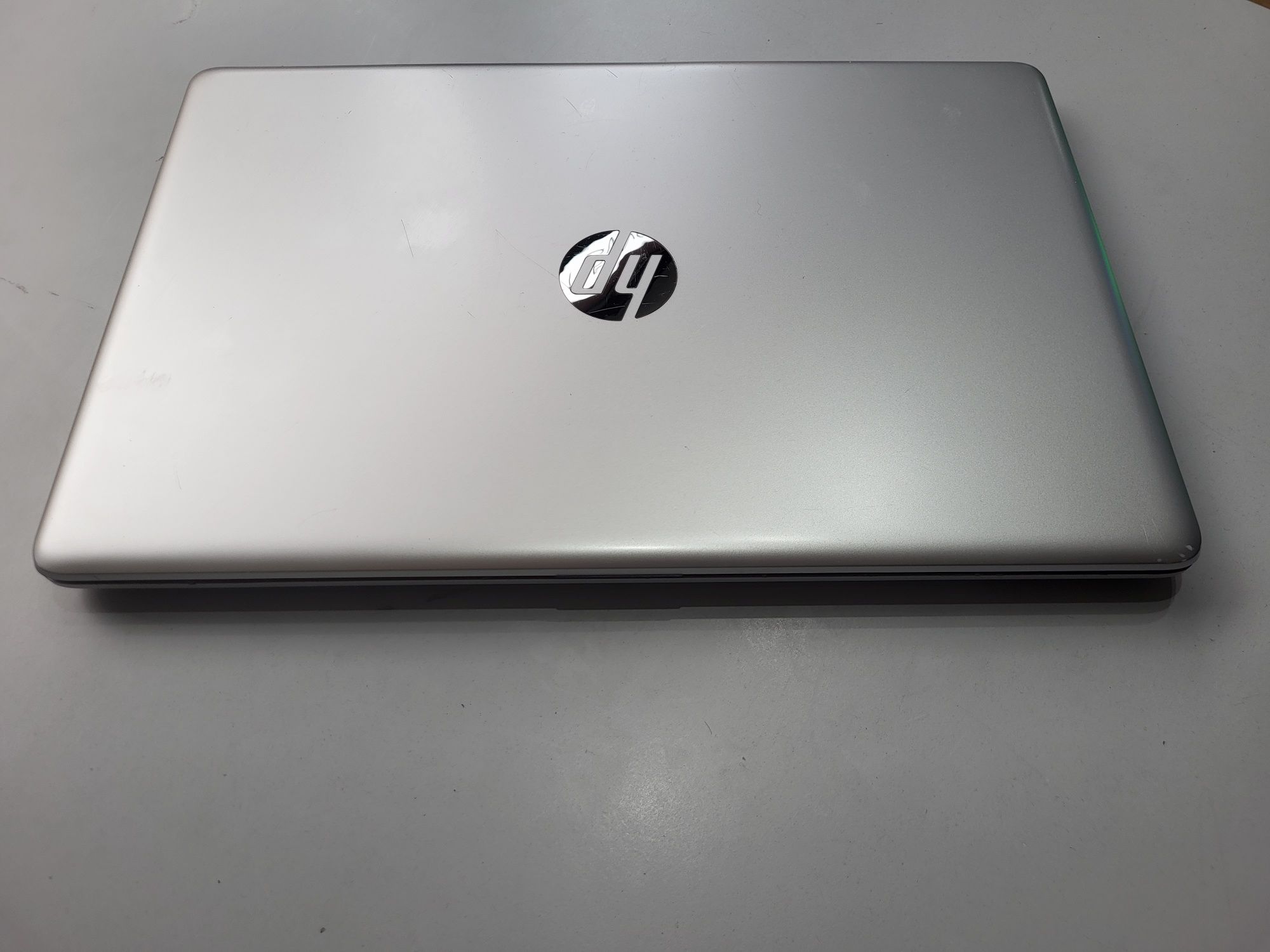 Laptop HP 15-db AMD A6 8Gb SSD 256Gb Win 11