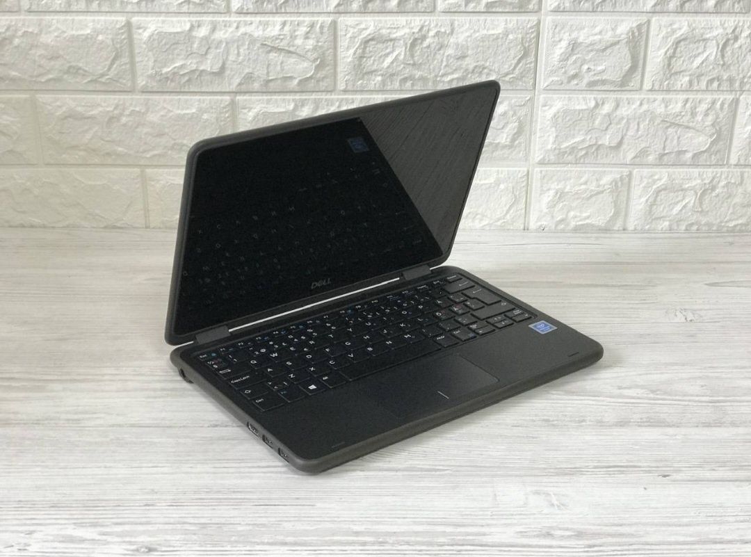 Dell Latitude 3140. Netbook. Model P32T 2023