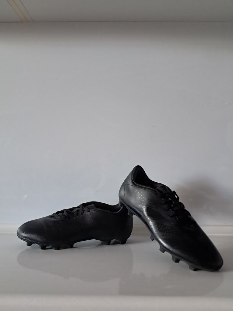 Adidas   бутсы .