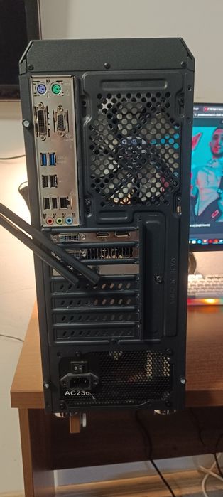 Komputer stacjonarny i5-6400 GTX 1060 6gb 16 GB ddr4 2x ssd wi-fi 5