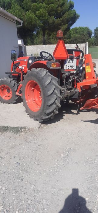 Tractor agrícola kioti