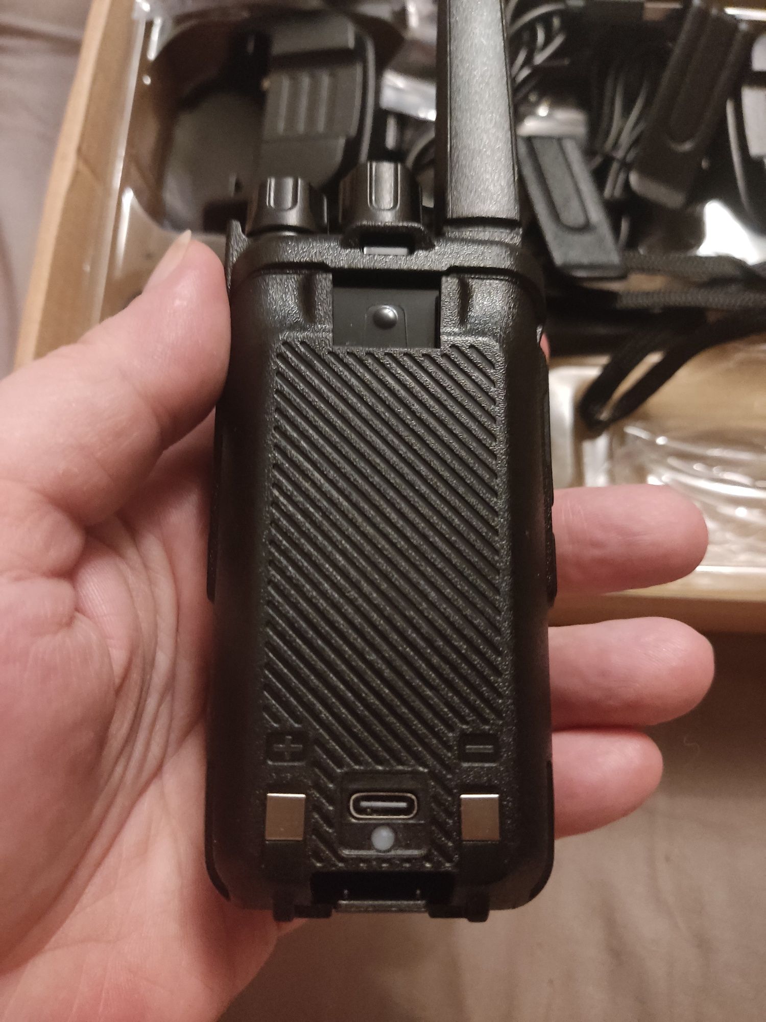 Рації Retevis RT668B PMR 446 Радіостанції з 3 передніми кнопками.