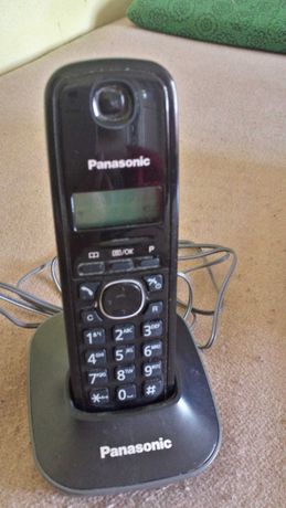 Telefon stacjonarny bezprzewodowy Panasonic KX-TG1611PD