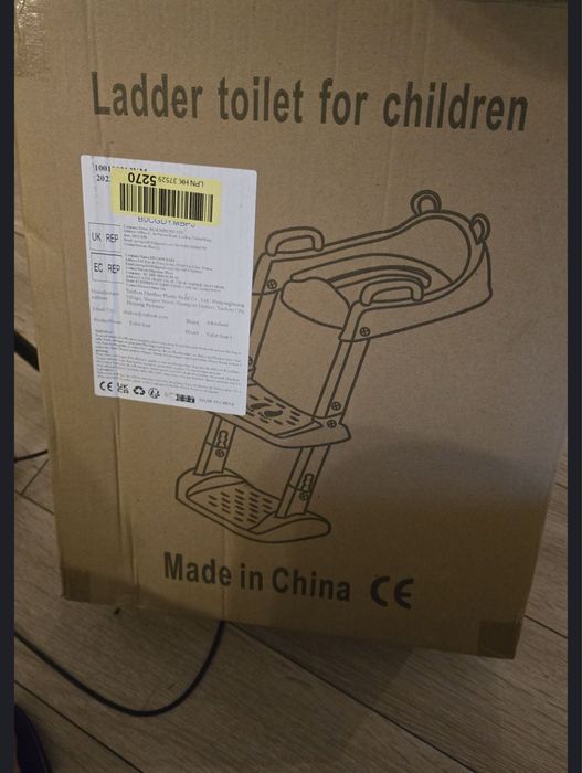 Nakladka dla dziecka na wc ze schodami