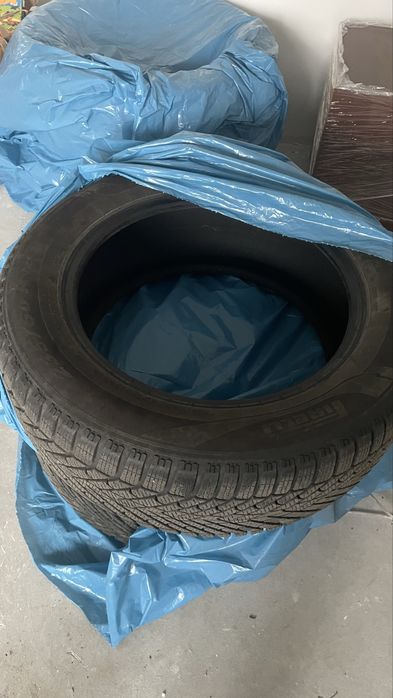 Opony zimowe Pirelli 235/18/60 Winter 2  Scorpion