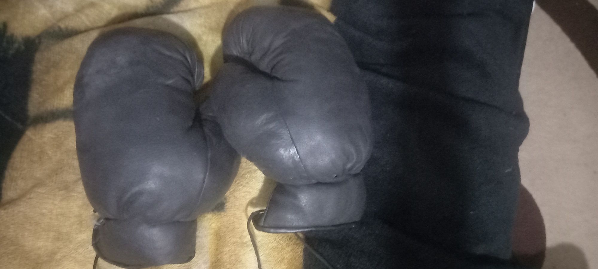 Перчатки боксерські