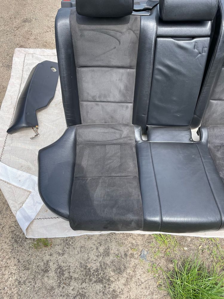 Komplet foteli do Audi A4 B6 B7 S-Line półskóra, alcantara