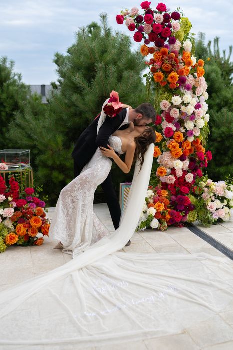 Весільна сукня рибка