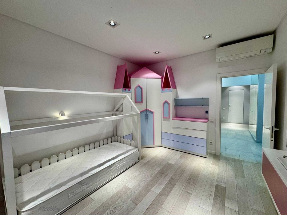 Роскошная 3-спальная квартира в Одессе! Цена снижена!