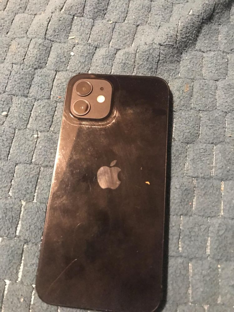 Iphone 12 na gwarancji