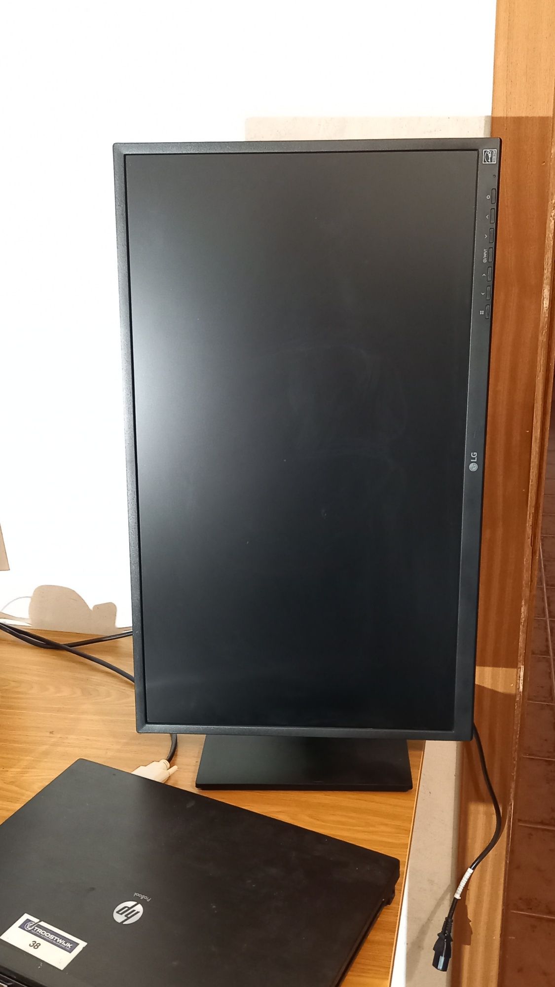 Monitor LG Led 27" rotativo