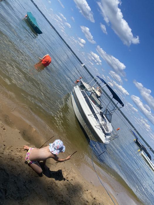 Lodz motorowa  oszczedna !