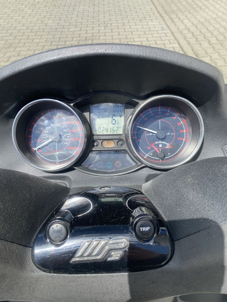 Piaggio mp3 400 l3e