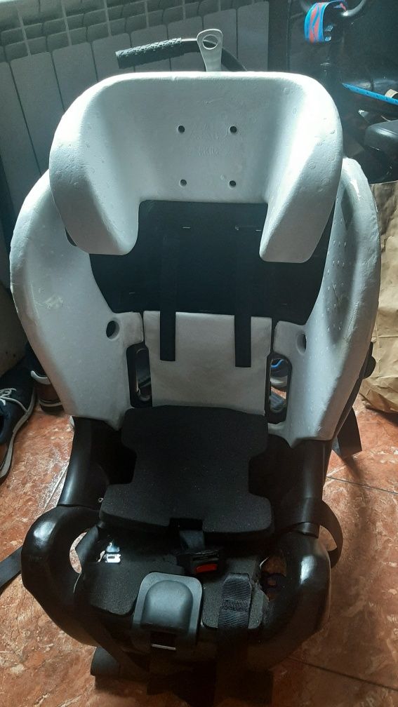 Axkid Minikid 2.0 + mata ochronna