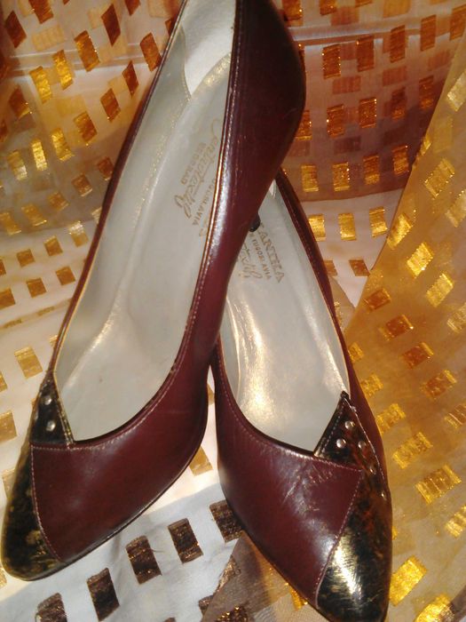 Туфли женские из натуральной кожи с декором под змеиную кожу!