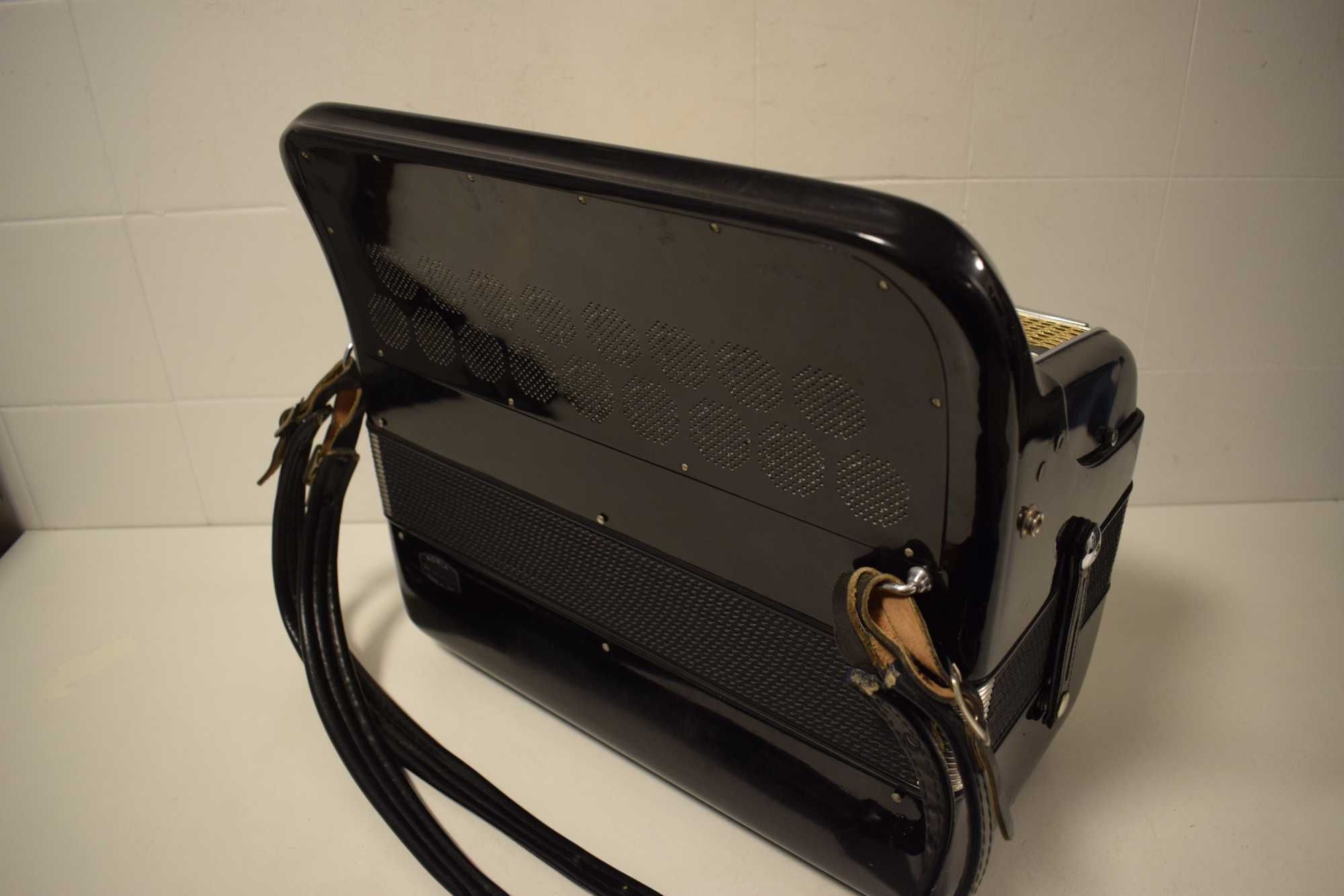 Acordeao Adria Cromton Grand Lux 3 Voz  N . 183