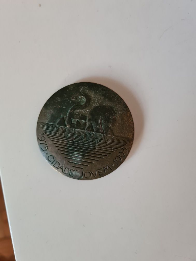 Medalha de bronze almada jovem