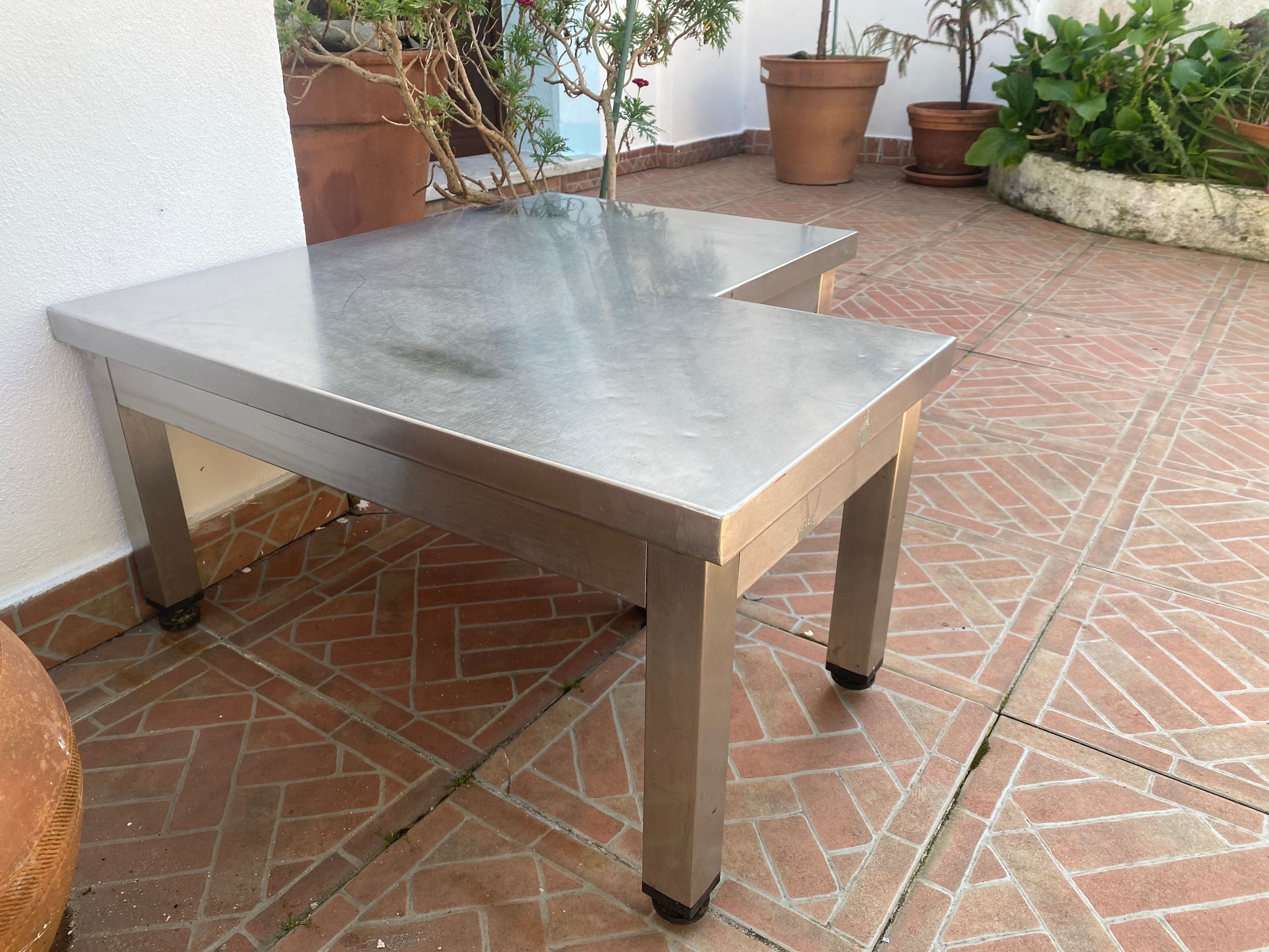 Mesa de canto em INOX