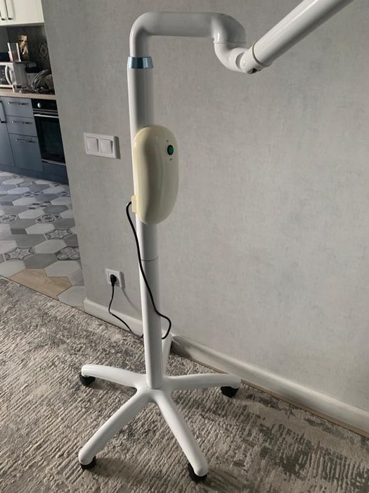 Лампа  для  профессионального отбеливания зубов + кресло