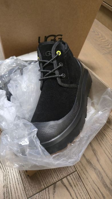 Чоловічі зимові  оригінальні угги кросівки ботінки