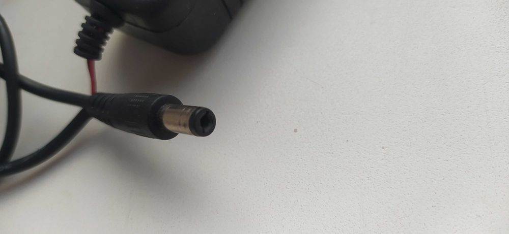 Блок живлення питания зарядка 24v 2a НЕ РАБОЧИЙ