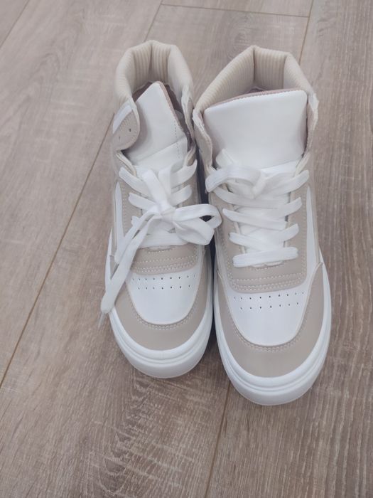 Кросівки хайтопи нові