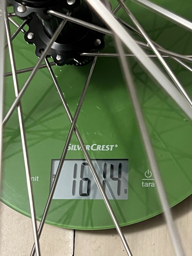 Lekki komplet koł 28” Gravel szosa Dt Swiss Sapim Tewas