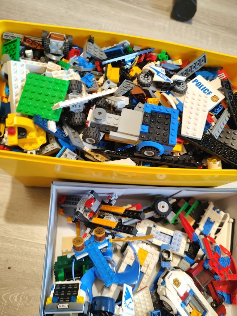 Klocki LEGO + pojemnik