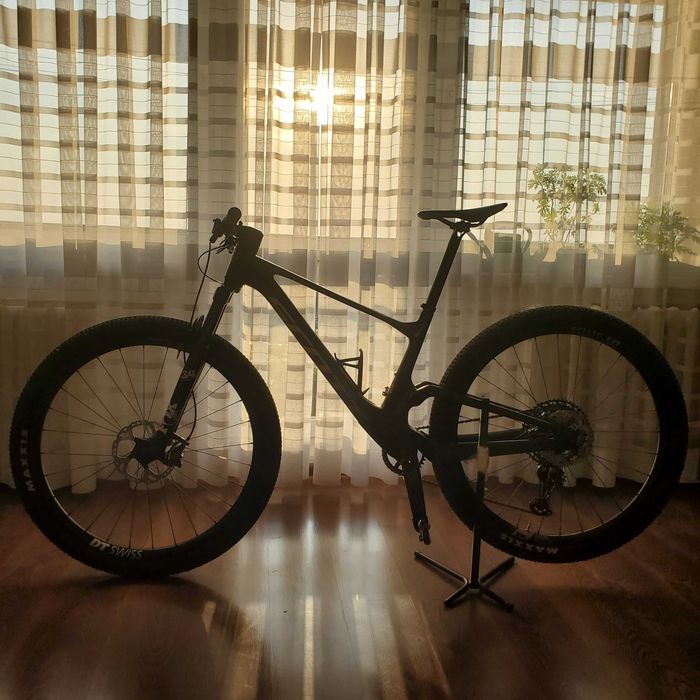 SCOTT SPARK RC TEAM na kołach DT SWISS XRC 1501 rozm. M