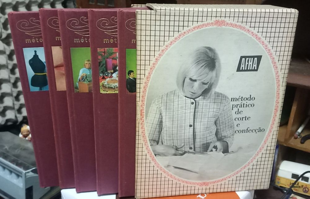 Livros Livros AFHA Metodo pratico de corte e confecção