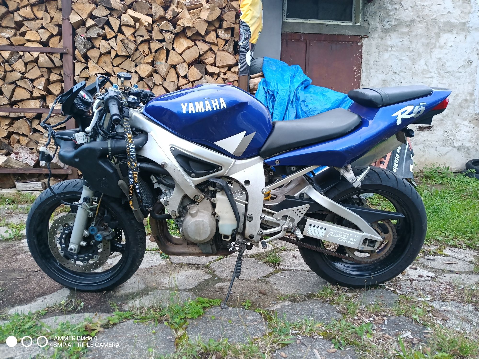 Yamaha YZF R6  R1