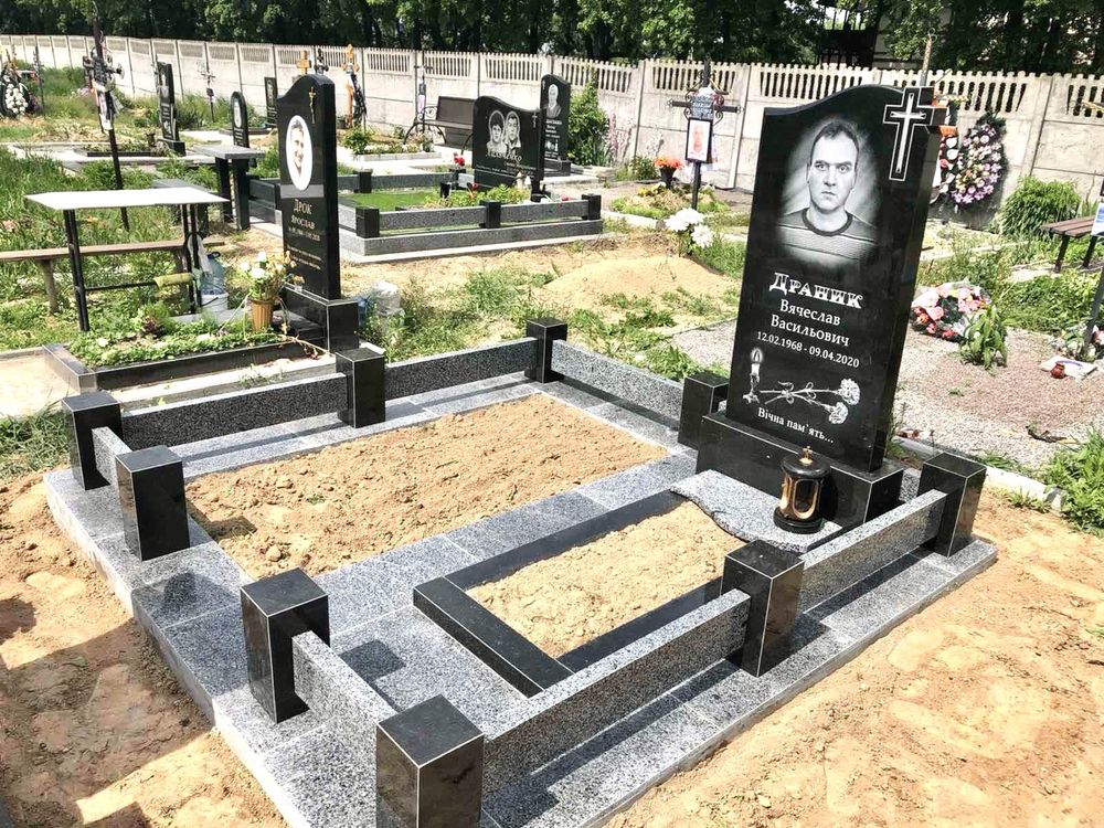 Гранітні пам’ятники воїнів ЗСУ гранит полимер фото стекло керамика