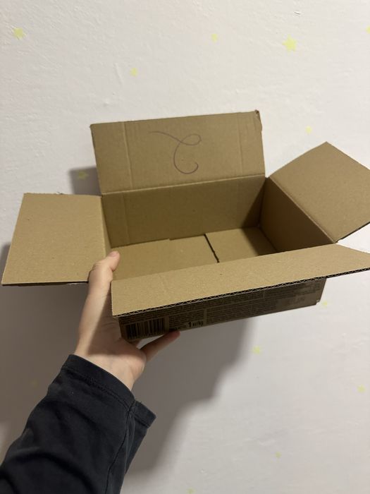 Коробка картонна