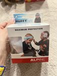 Шумоподавляющие наушники для малыша фирмы alpine