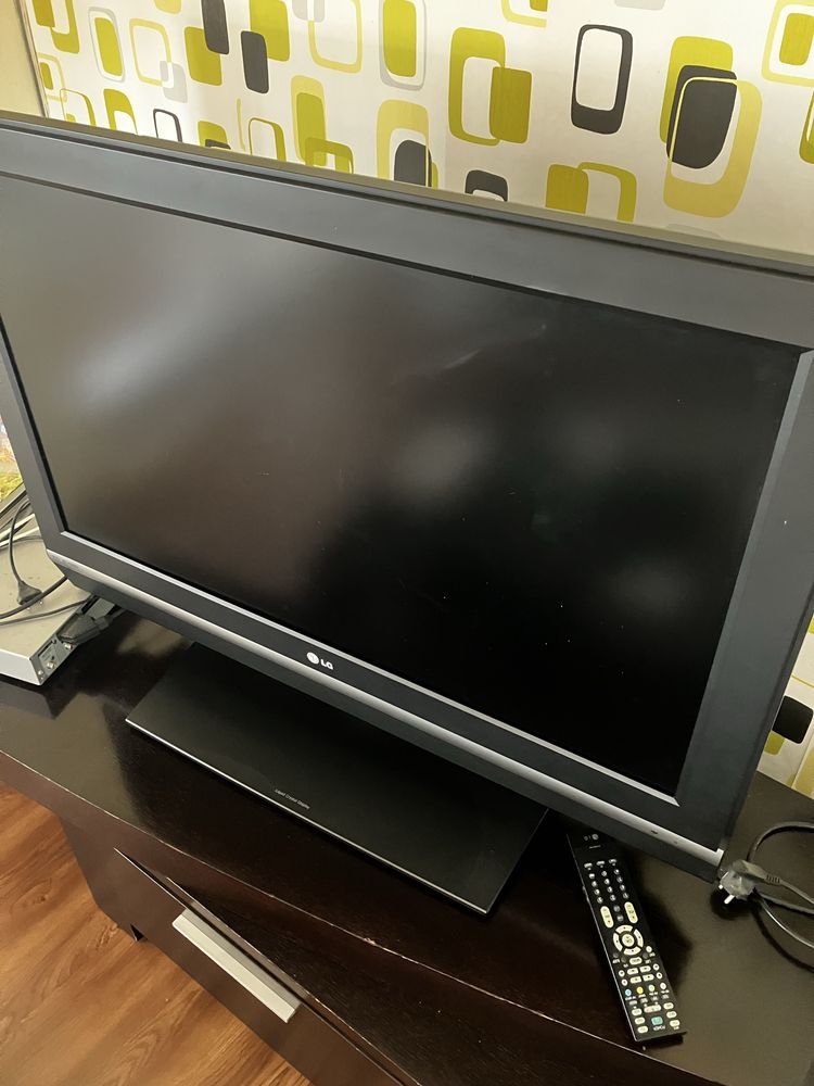 Televisor LG LCD 42 polegadas